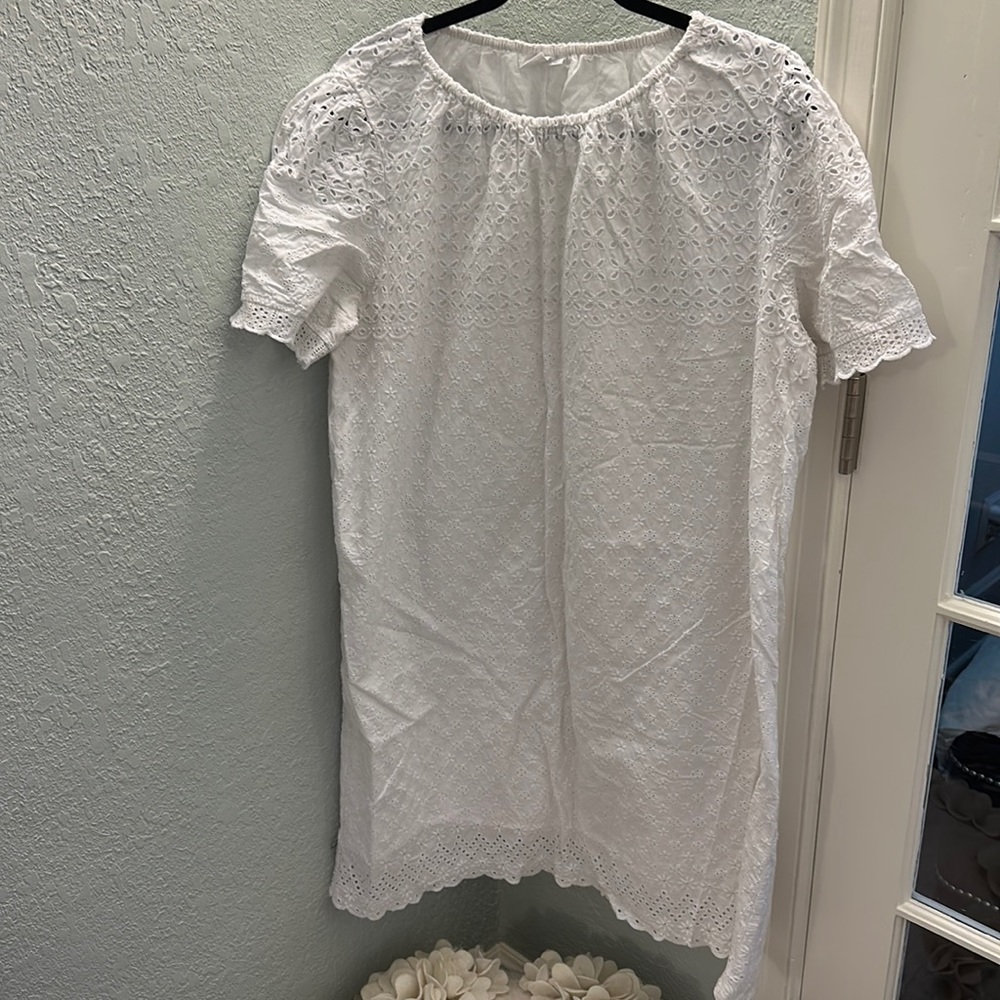 Gap eyelet class shift dress in XL